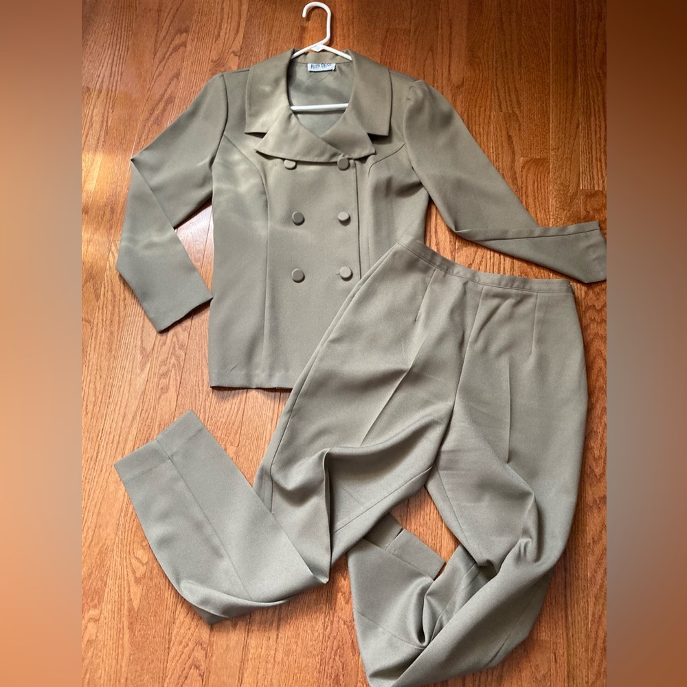 Vtg. Alyn Paige 2 Pcs Suit Double Breasted Jacket & Slacks 7/8